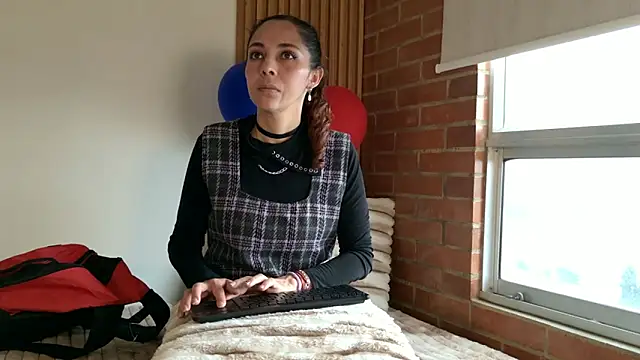 alissonandree online show from July 9, 4:33 pm