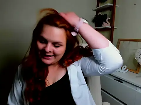 Snapshot of GingerKitten1 chatting on June 5, 12:55 pm GingerKitten1 online show from June 5, 12:55 pm