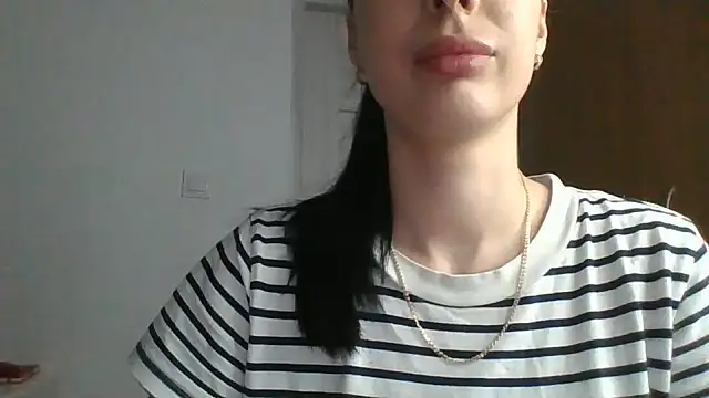 Snapshot of _MiaFlame_ chatting on June 17, 9:38 pm MiaFlame online show from June 17, 9:38 pm