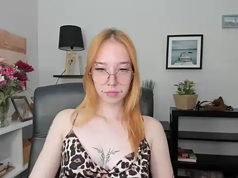foxSonya online show from July 22, 5:43 am