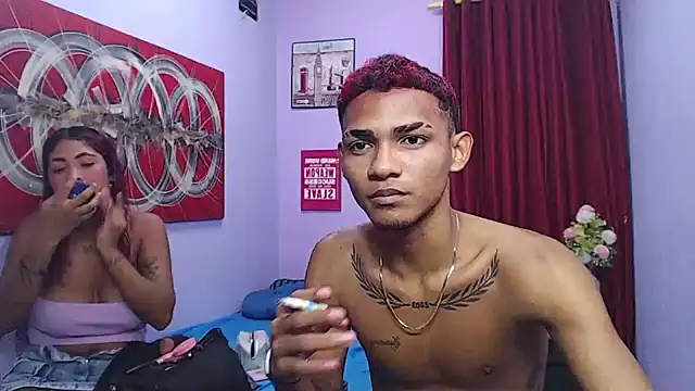 Snapshot of black_twinks chatting on June 13, 3:15 am black twinks online show from June 13, 3:15 am