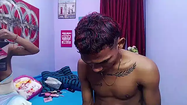Snapshot of black_twinks chatting on June 14, 3:41 am black twinks online show from June 14, 3:41 am