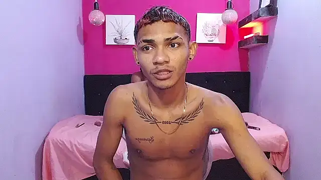 black twinks online show from June 24, 2:43 am