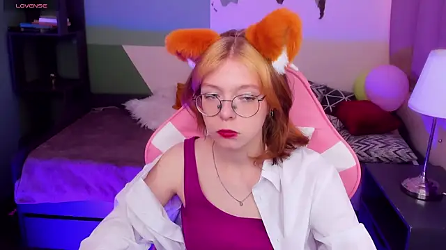 FoxxyyPolly online show from June 8, 5:41 am