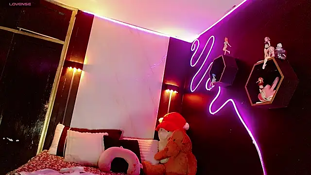 Snapshot of babycharol01 chatting on May 21, 7:37 am babycharol01 online show from May 21, 7:37 am