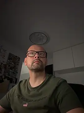 NakedAndrewHot online show from June 28, 10:27 pm