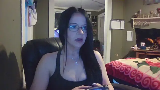 Snapshot of Bungulators chatting on May 8, 1:22 am Bungulators online show from May 8, 1:22 am