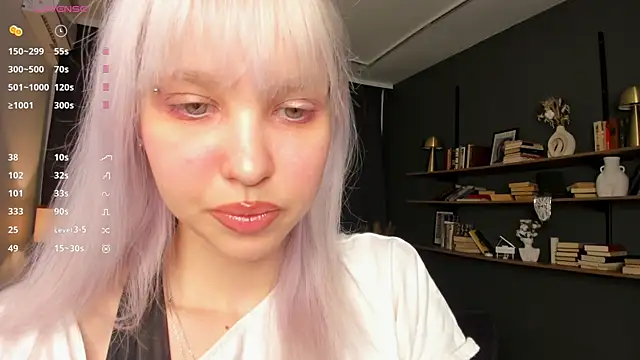 Snapshot of DelorisDetrich chatting on June 12, 7:57 pm DelorisDetrich online show from June 12, 7:57 pm