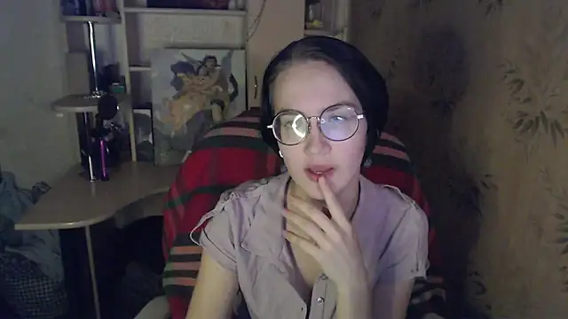 Snapshot of Alessa_Kiss chatting on May 28, 5:21 pm Alessa Kiss online show from May 28, 5:21 pm