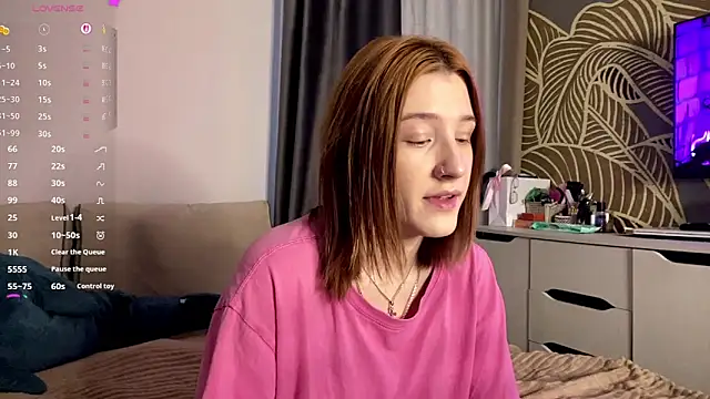 Snapshot of EwaDerobertis chatting on May 22, 2:33 pm EwaDerobertis online show from May 22, 2:33 pm