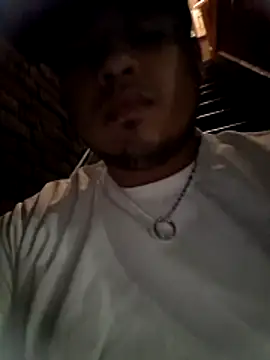 Snapshot of Alexande3082 chatting on May 25, 10:05 pm Alexande3082 online show from May 25, 10:05 pm
