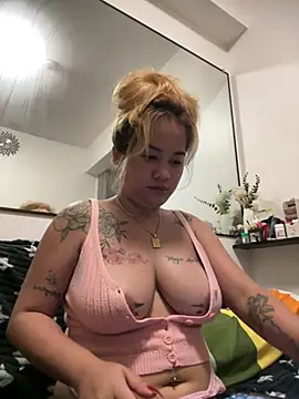queenmia  ph online show from July 16, 8:26 pm