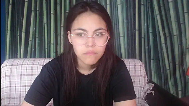 Snapshot of Anda_here chatting on May 21, 1:45 am Anda here online show from May 21, 1:45 am