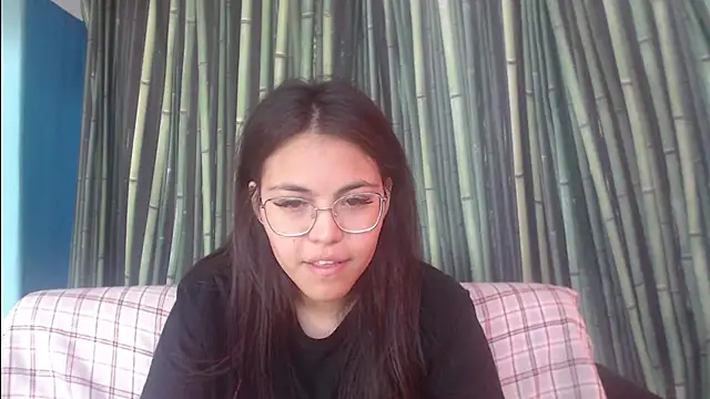 Snapshot of Anda_here chatting on June 3, 2:36 am Anda here online show from June 3, 2:36 am
