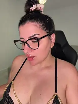 SophiePale online show from July 16, 8:09 am