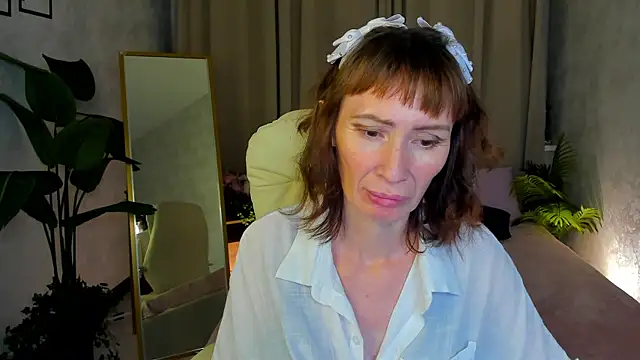 Snapshot of gracekellyyy chatting on July 6, 3:03 pm gracekellyyy online show from July 6, 3:03 pm