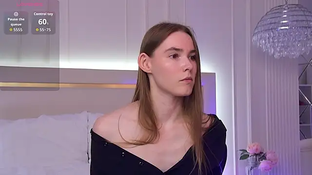LillianYoung online show from July 8, 6:18 am