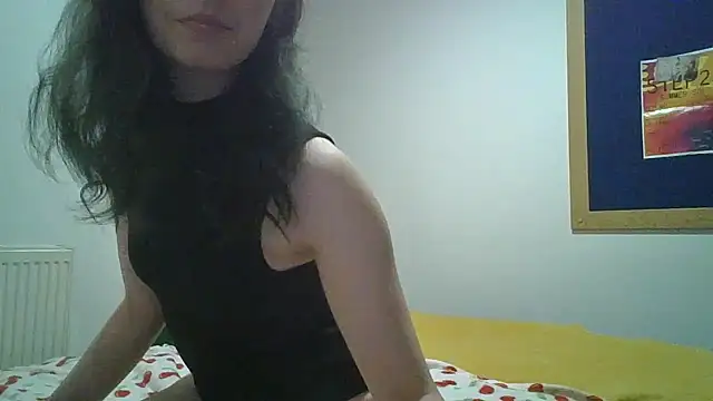 Snapshot of goddesslucyy chatting on June 11, 12:43 am goddesslucyy online show from June 11, 12:43 am