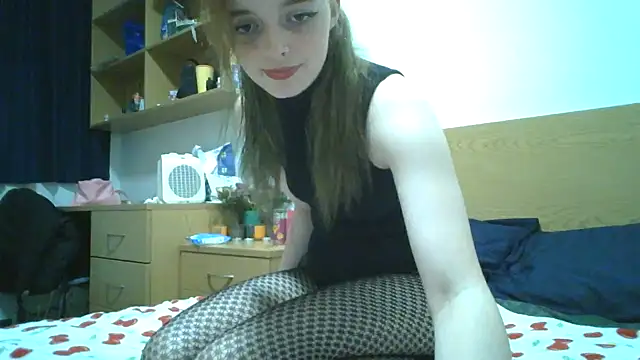 Snapshot of goddesslucyy chatting on June 13, 11:02 pm goddesslucyy online show from June 13, 11:02 pm