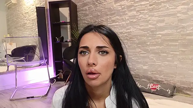 Snapshot of VanessaVosss chatting on May 30, 5:54 pm VanessaVosss online show from May 30, 5:54 pm