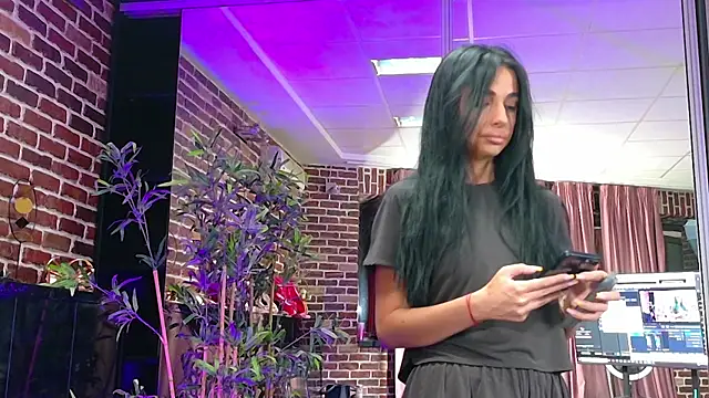 Snapshot of VanessaVosss chatting on June 16, 6:54 pm VanessaVosss online show from June 16, 6:54 pm