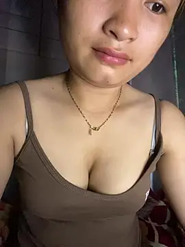 Cute-Sexyy online show from July 2, 9:37 am