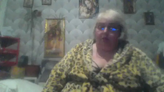 Snapshot of MarinaFarina53 chatting on May 15, 7:43 pm MarinaFarina53 online show from May 15, 7:43 pm