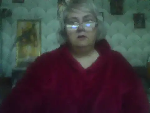 Snapshot of MarinaFarina53 chatting on May 17, 5:38 am MarinaFarina53 online show from May 17, 5:38 am