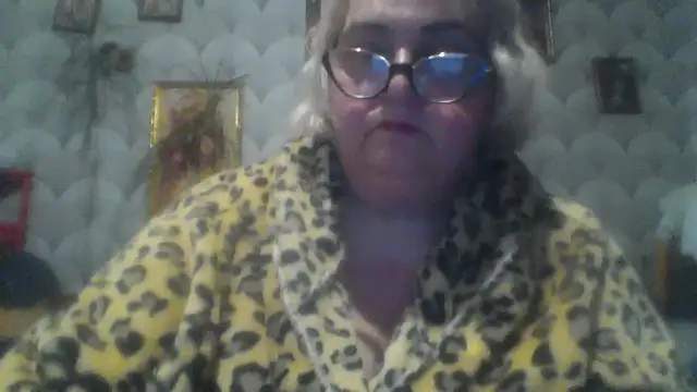 Snapshot of MarinaFarina53 chatting on May 18, 7:09 pm MarinaFarina53 online show from May 18, 7:09 pm