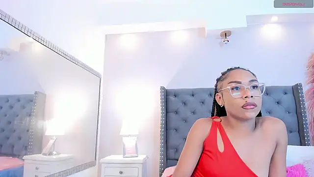 Snapshot of Erikaamore chatting on June 14, 3:25 pm Erikaamore online show from June 14, 3:25 pm