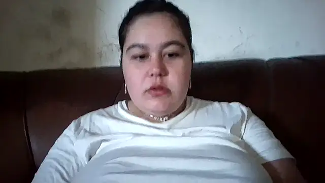 Snapshot of BUNNYMILA69 chatting on May 13, 8:34 am BUNNYMILA69 online show from May 13, 8:34 am