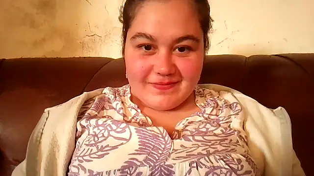 Snapshot of BUNNYMILA69 chatting on May 15, 10:11 am BUNNYMILA69 online show from May 15, 10:11 am