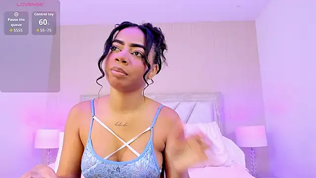 TyraKayne online show from June 13, 3:48 am