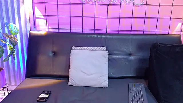 criss hardcock  online show from June 3, 1:03 pm