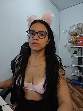 alanahot94 online show from May 26, 1:01 am