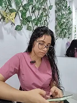 alanahot94 online show from June 16, 3:47 pm
