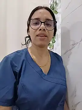 alanahot94 online show from June 23, 10:08 pm
