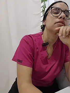 alanahot94 online show from July 4, 10:38 pm