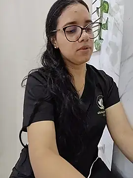 alanahot94 online show from July 16, 4:24 pm