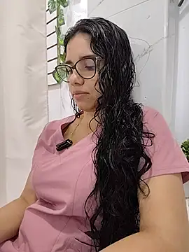alanahot94 online show from July 22, 4:10 pm