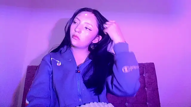 Snapshot of dulcegreyx chatting on May 14, 5:20 pm dulcegreyx online show from May 14, 5:20 pm