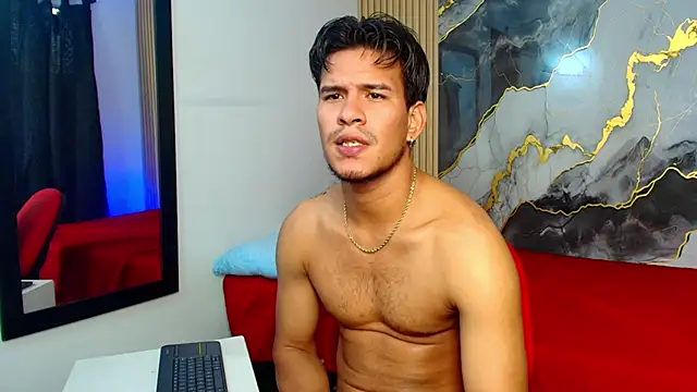 Snapshot of JacobWolf__ chatting on June 13, 7:45 pm JacobWolf online show from June 13, 7:45 pm