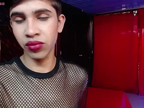 joshua saenz  online show from May 28, 7:33 pm