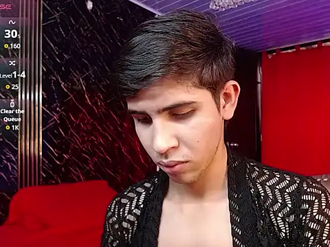 joshua saenz  online show from June 5, 9:53 pm