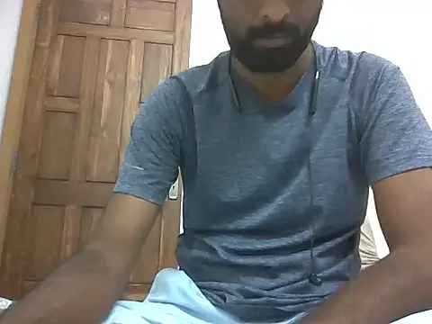 Snapshot of Ijus12 chatting on May 8, 5:40 pm Ijus12 online show from May 8, 5:40 pm