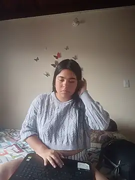 MiiaHott W online show from July 12, 6:32 pm