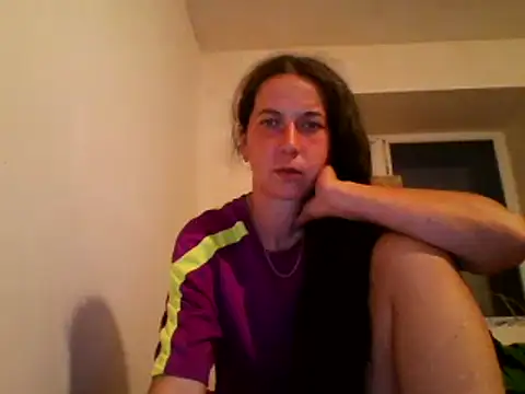 Snapshot of DanicaFey chatting on May 25, 6:25 pm DanicaFey online show from May 25, 6:25 pm