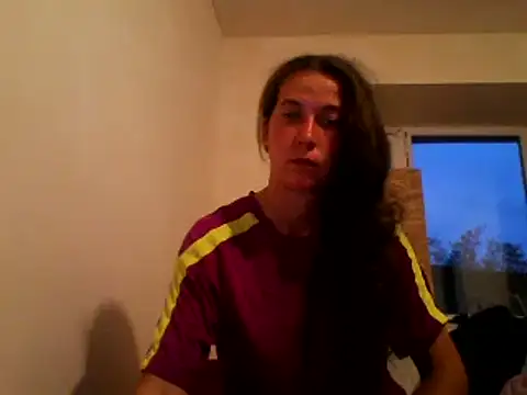 Snapshot of DanicaFey chatting on June 2, 5:59 pm DanicaFey online show from June 2, 5:59 pm