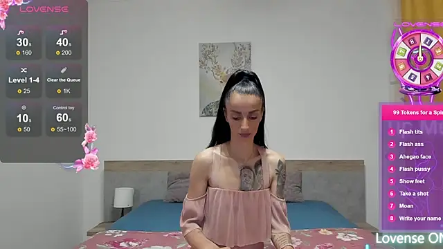 Snapshot of BlissAria chatting on June 3, 7:41 pm BlissAria online show from June 3, 7:41 pm