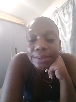 INNOCENTSLUT25 online show from May 26, 9:22 pm